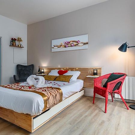 Havre De Paix Jacuzzi Apartment อานีแย-ซูร์-แซน ภายนอก รูปภาพ